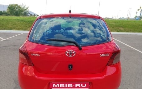 Toyota Yaris III рестайлинг, 2008 год, 480 000 рублей, 9 фотография