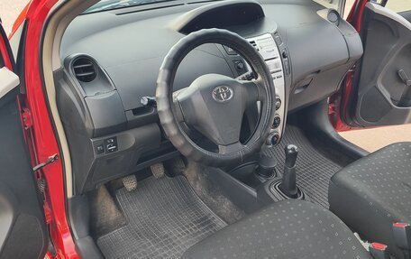 Toyota Yaris III рестайлинг, 2008 год, 480 000 рублей, 17 фотография