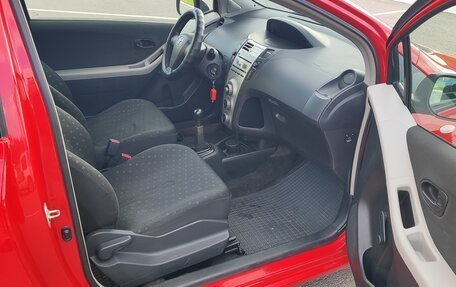 Toyota Yaris III рестайлинг, 2008 год, 480 000 рублей, 15 фотография