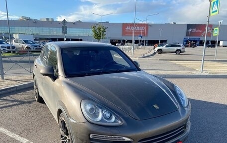 Porsche Cayenne III, 2011 год, 2 100 000 рублей, 1 фотография