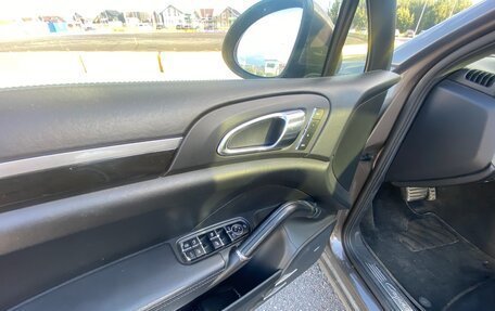 Porsche Cayenne III, 2011 год, 2 100 000 рублей, 20 фотография