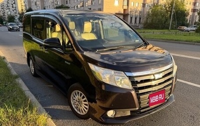 Toyota Noah III, 2014 год, 2 000 000 рублей, 1 фотография