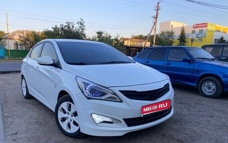 Hyundai Solaris II рестайлинг, 2016 год, 1 250 000 рублей, 1 фотография