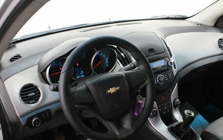 Chevrolet Cruze II, 2013 год, 735 000 рублей, 16 фотография