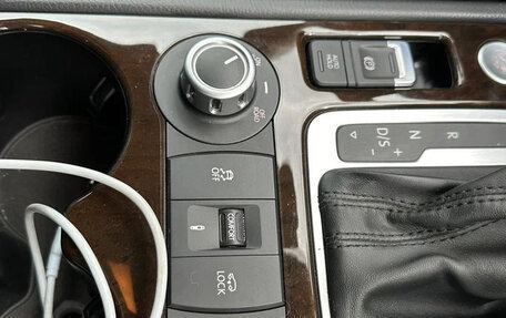 Volkswagen Touareg III, 2012 год, 2 200 000 рублей, 5 фотография