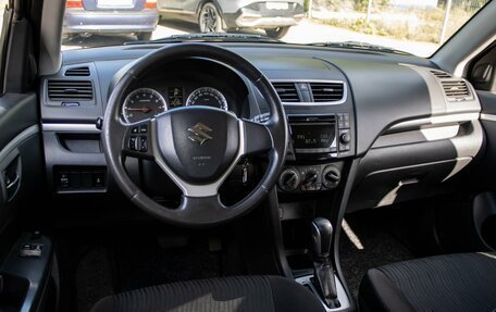 Suzuki Swift IV, 2011 год, 850 000 рублей, 6 фотография