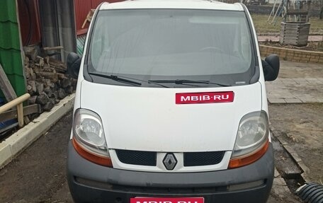 Renault Trafic, 2003 год, 850 000 рублей, 3 фотография