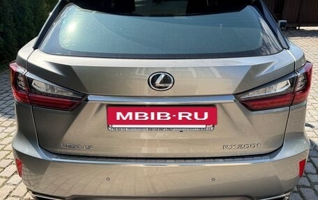 Lexus RX IV рестайлинг, 2017 год, 3 650 000 рублей, 4 фотография