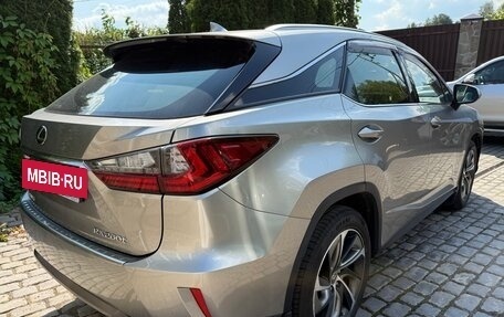 Lexus RX IV рестайлинг, 2017 год, 3 650 000 рублей, 6 фотография
