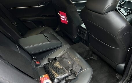 Toyota Camry, 2019 год, 2 300 000 рублей, 12 фотография