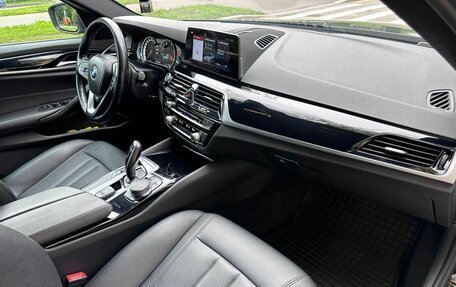 BMW 5 серия, 2017 год, 2 750 000 рублей, 24 фотография
