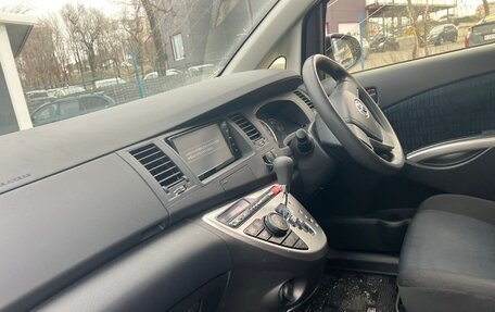 Toyota ISis I, 2014 год, 1 400 000 рублей, 7 фотография