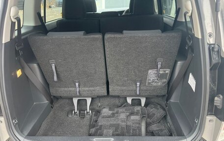 Toyota ISis I, 2014 год, 1 400 000 рублей, 10 фотография