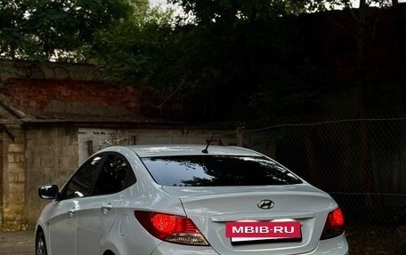 Hyundai Solaris II рестайлинг, 2013 год, 580 000 рублей, 3 фотография