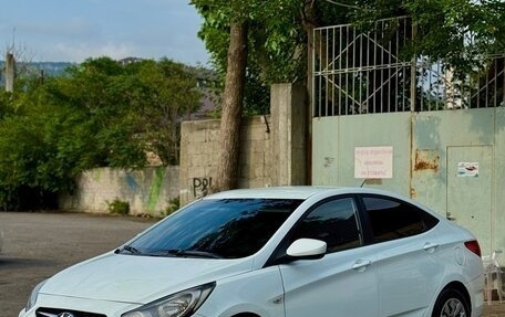 Hyundai Solaris II рестайлинг, 2013 год, 580 000 рублей, 2 фотография