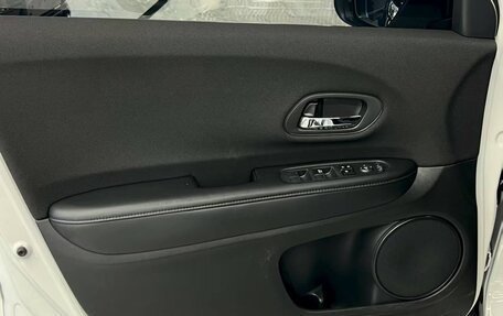Honda Vezel, 2022 год, 1 332 670 рублей, 6 фотография