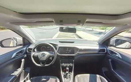 Volkswagen T-Cross I, 2021 год, 1 690 000 рублей, 7 фотография