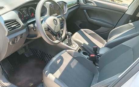 Volkswagen T-Cross I, 2021 год, 1 690 000 рублей, 9 фотография
