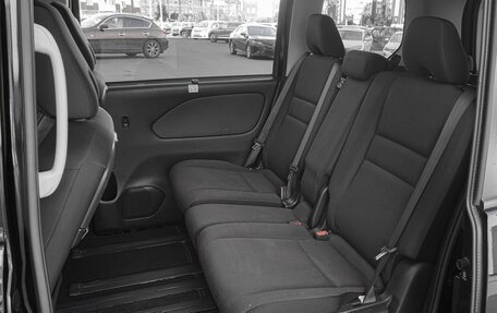 Nissan Serena IV, 2017 год, 2 099 000 рублей, 7 фотография