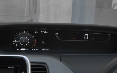 Nissan Serena IV, 2017 год, 2 099 000 рублей, 18 фотография