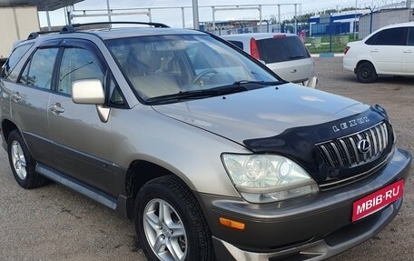 Lexus RX IV рестайлинг, 2001 год, 990 000 рублей, 1 фотография