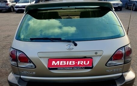 Lexus RX IV рестайлинг, 2001 год, 990 000 рублей, 17 фотография