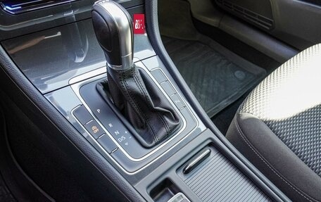 Volkswagen Golf VII, 2018 год, 1 900 000 рублей, 12 фотография