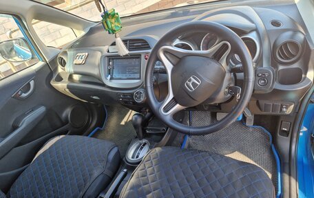 Honda Fit III, 2010 год, 760 000 рублей, 12 фотография