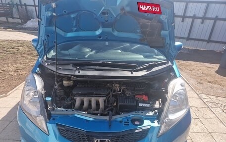 Honda Fit III, 2010 год, 760 000 рублей, 10 фотография