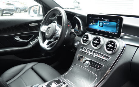 Mercedes-Benz C-Класс, 2018 год, 2 790 000 рублей, 38 фотография