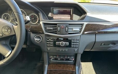 Mercedes-Benz E-Класс, 2012 год, 1 200 000 рублей, 7 фотография