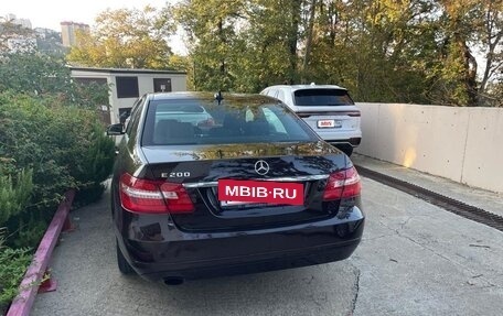 Mercedes-Benz E-Класс, 2012 год, 1 200 000 рублей, 3 фотография