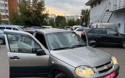 Chevrolet Niva I рестайлинг, 2019 год, 800 000 рублей, 1 фотография