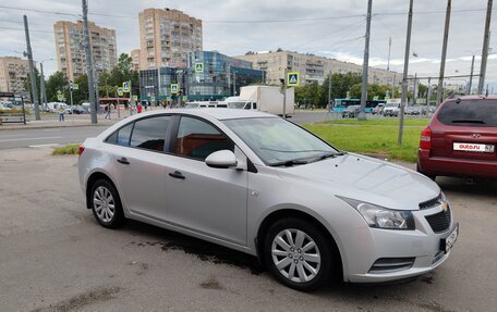 Chevrolet Cruze II, 2012 год, 600 000 рублей, 3 фотография