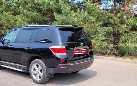 Toyota Highlander III, 2012 год, 2 100 000 рублей, 7 фотография