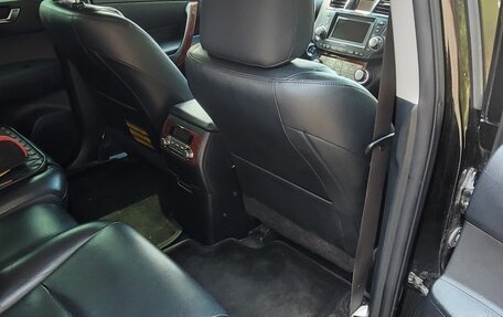 Toyota Highlander III, 2012 год, 2 100 000 рублей, 17 фотография