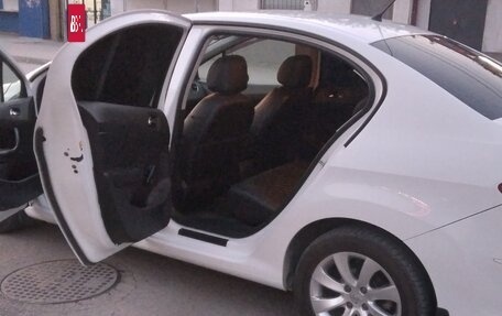 Peugeot 408 I рестайлинг, 2012 год, 770 000 рублей, 5 фотография