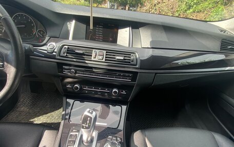 BMW 5 серия, 2014 год, 1 800 000 рублей, 4 фотография