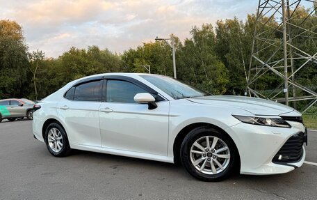Toyota Camry, 2018 год, 1 945 000 рублей, 4 фотография