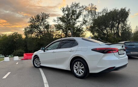 Toyota Camry, 2018 год, 1 945 000 рублей, 6 фотография