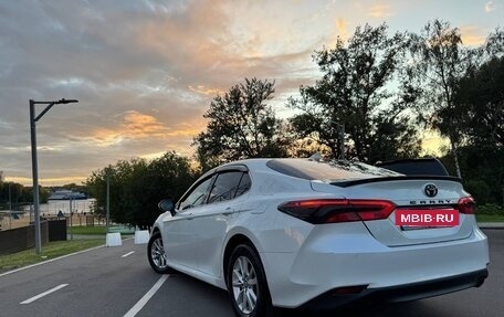 Toyota Camry, 2018 год, 1 945 000 рублей, 5 фотография