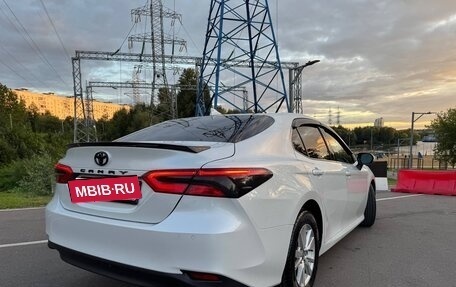 Toyota Camry, 2018 год, 1 945 000 рублей, 8 фотография