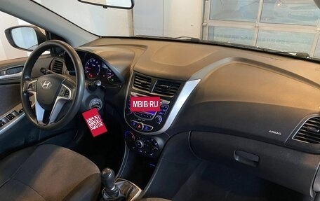 Hyundai Solaris II рестайлинг, 2013 год, 770 000 рублей, 12 фотография