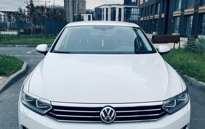 Volkswagen Passat B8 рестайлинг, 2019 год, 2 090 000 рублей, 1 фотография