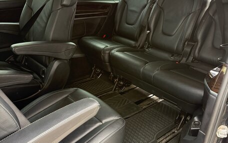 Mercedes-Benz V-Класс, 2017 год, 3 750 000 рублей, 6 фотография