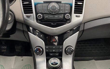 Chevrolet Cruze II, 2011 год, 499 000 рублей, 15 фотография