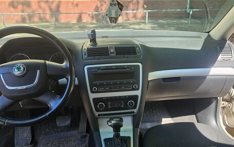 Skoda Octavia, 2011 год, 650 000 рублей, 11 фотография