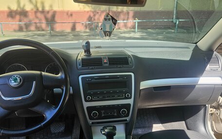 Skoda Octavia, 2011 год, 650 000 рублей, 10 фотография