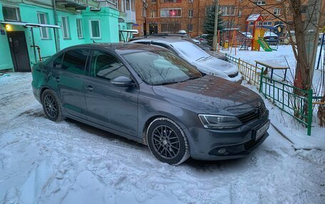 Volkswagen Jetta VI, 2013 год, 800 000 рублей, 11 фотография