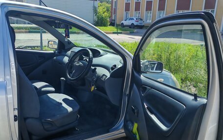 Toyota Vitz, 1999 год, 290 000 рублей, 6 фотография